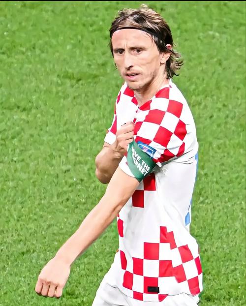 季后赛席位竞争进入白热化阶段