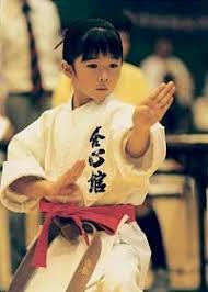 21点技术：解析“保险（Insurance）”在算牌客眼中的真实价值评估。（21点策略：算牌者眼中的“保险”真实价值解析）